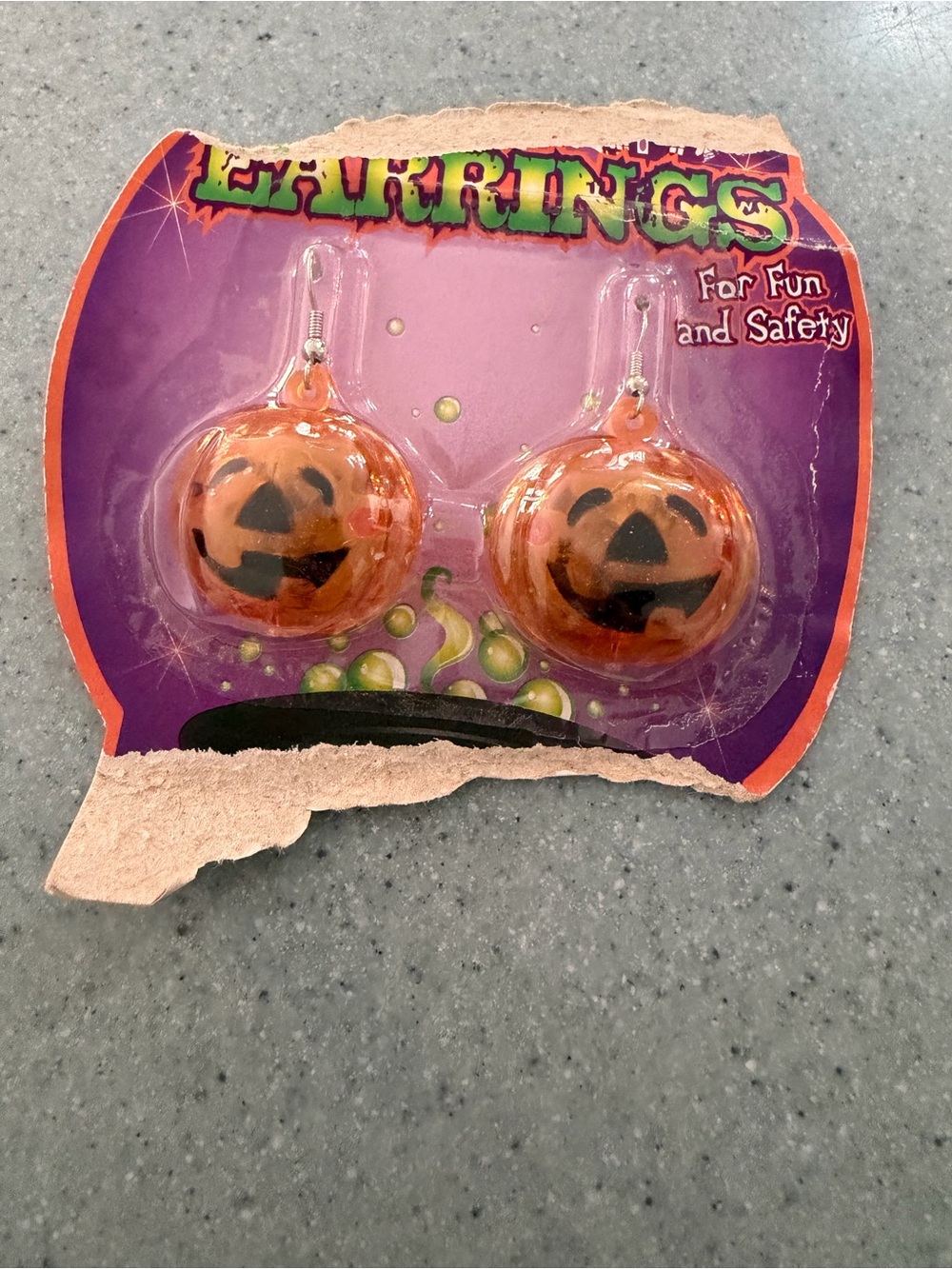 New Halloween Pumpkin Dangle Earrings Jack O Lantern Light Up Vintage Novelty